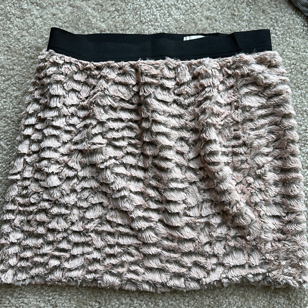 Medium pink faux fur mini-skirt skirt